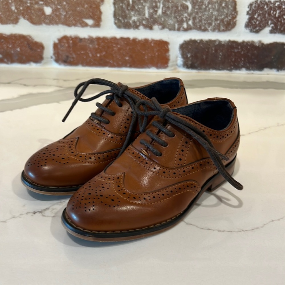 Boys Bruno Marc Dress Shoe size: Toddler 9